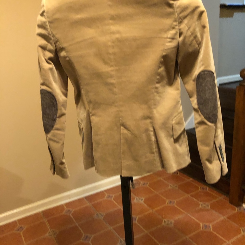 Blazer - Picture 2 of 2